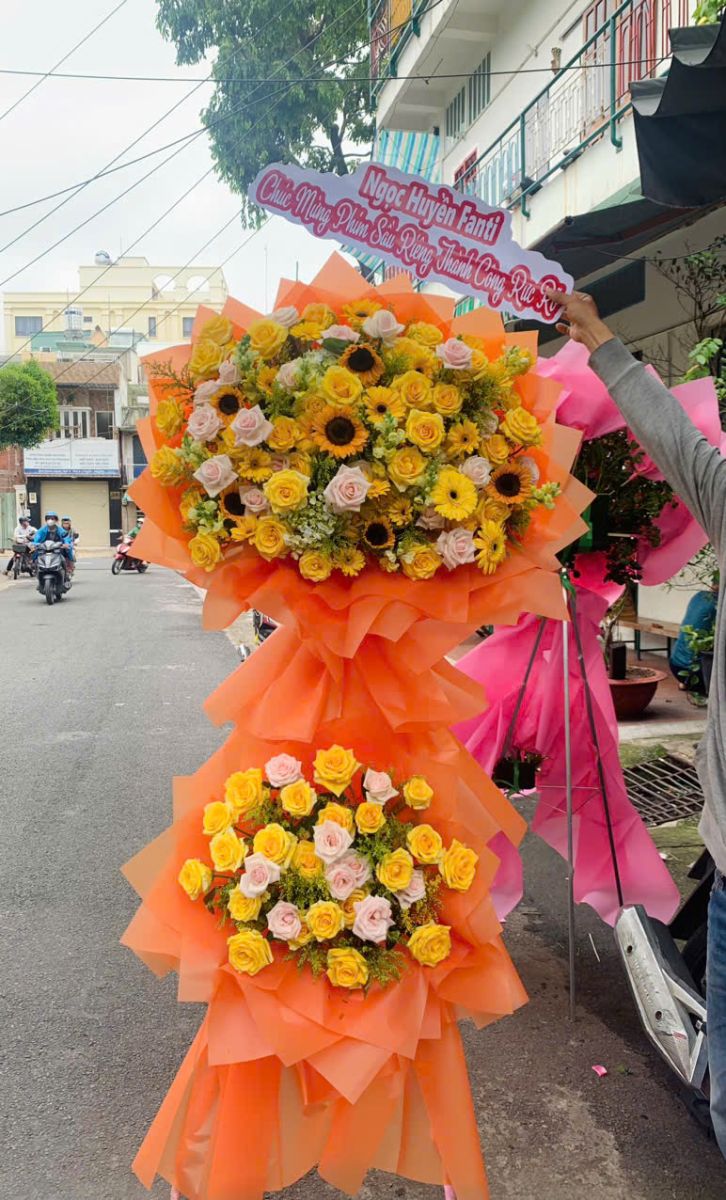 kệ hoa khai trương giá 1 triệu thủ đức